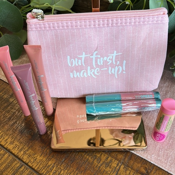 7 Piece Lippy Set - Picture 2 of 7